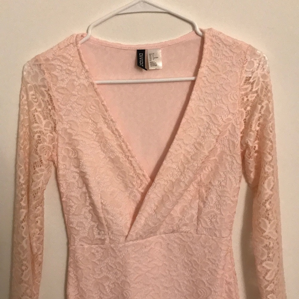 Blush pink long-sleeve dress - Picture 2 of 5